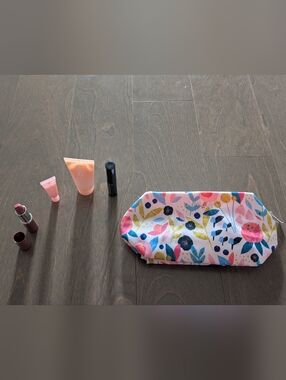 Clinique Moisture Surge Travel Bundle